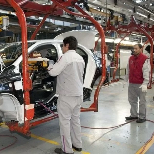 El PBI argentino cayó 9,9% en 2020