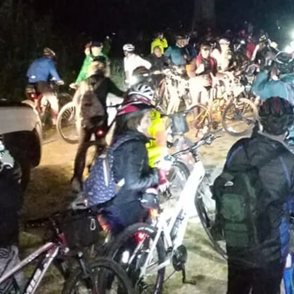 Denuncian que ingresaron 300 ciclistas a pasear al Parque Pereyra