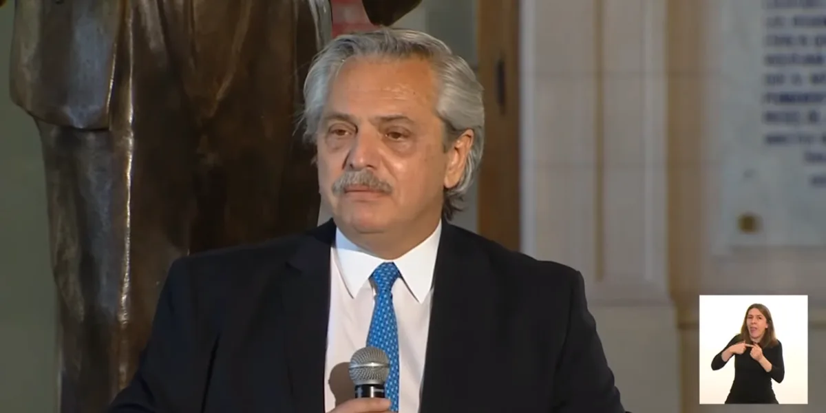 Alberto Fernández lloró al homenajear a Néstor Kirchner en el CCK ...