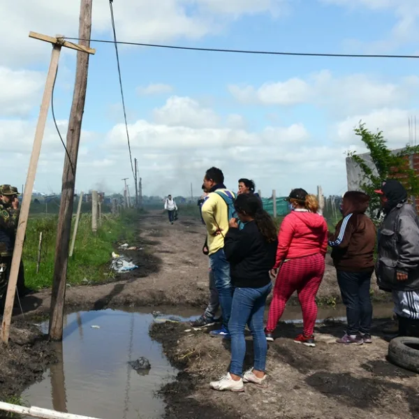 Marcha a Plaza de Mayo en repudio al desalojo de las tomas en Guernica