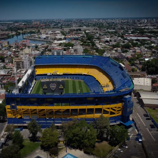 Homenaje a Diego en la Bombonera: "La Boca te ama"