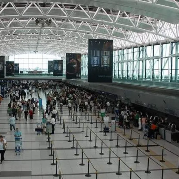 Cierre de fronteras: el plan que evalúa el Gobierno ante el temor de una segunda ola