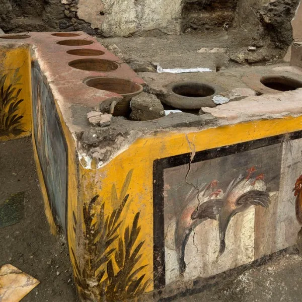 Histórico: descubren intacto un local de comidas al paso en las ruinas de Pompeya