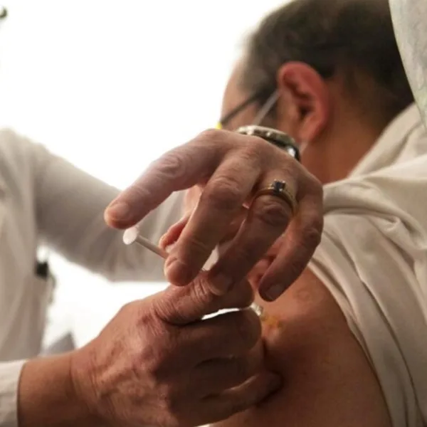 Argentina es uno de los 15 países que más vacunó contra el coronavirus