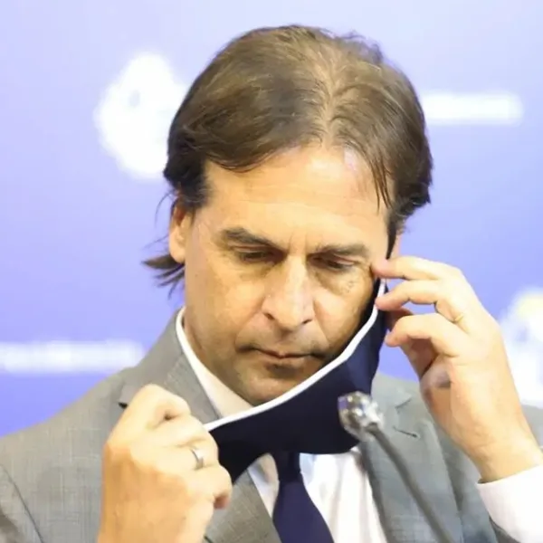 A la espera por la compra de la vacuna, Uruguay sumó 857 nuevos casos de COVID-19