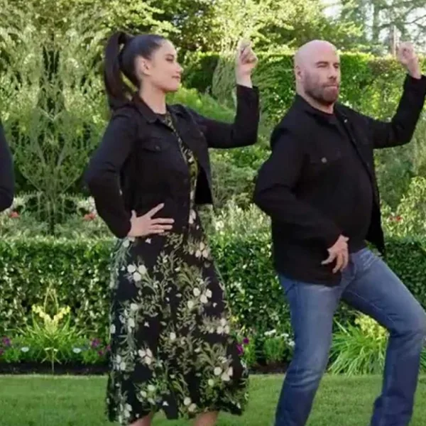 John Travolta recreó el icónico baile de "Grease" junto a su hija