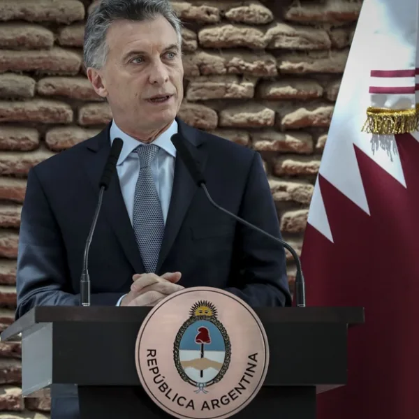 Mauricio Macri volvió a viajar a Qatar para el Mundial de Clubes