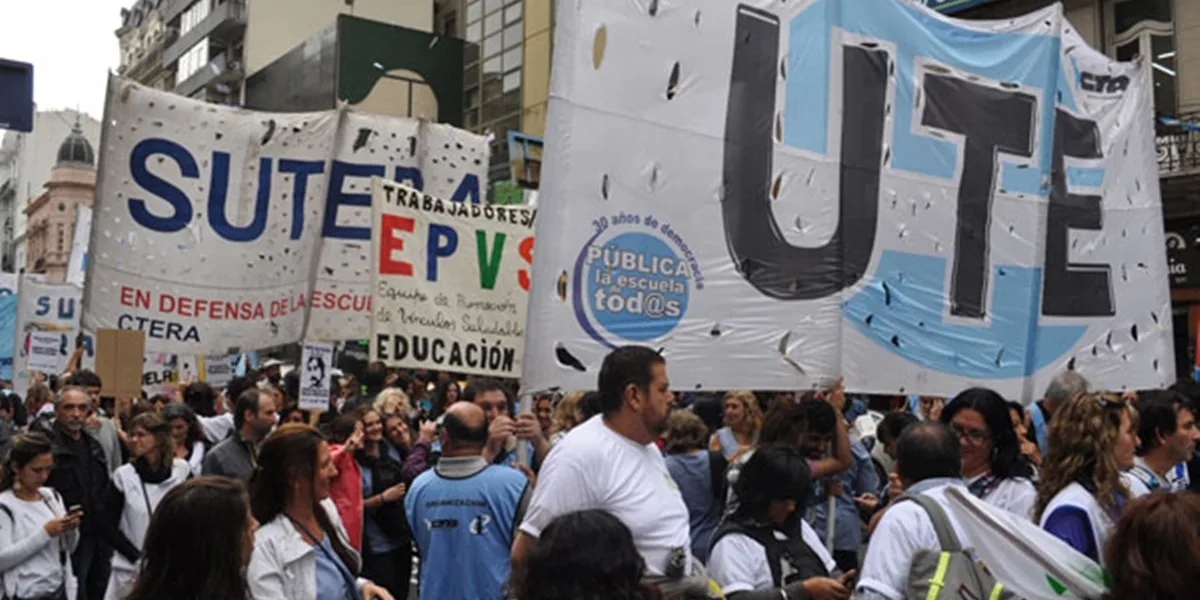 Anuncian un paro docente para este lunes | Filo News