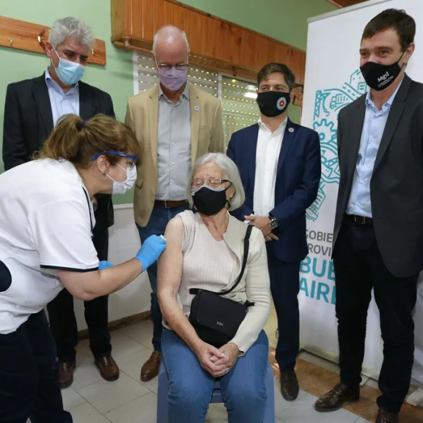 Detectaron a 75 mil personas de CABA que se vacunaron en la Provincia