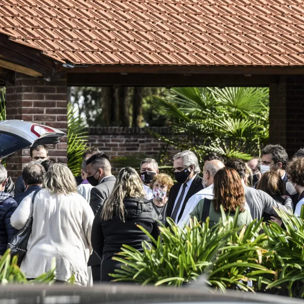 Inhumaron los restos de Mario Meoni en el cementerio de Junín