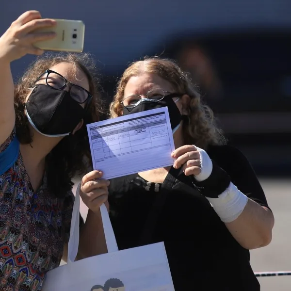 Más de 10 millones de personas ya recibieron al menos una dosis de la vacuna contra el COVID-19 en Argentina