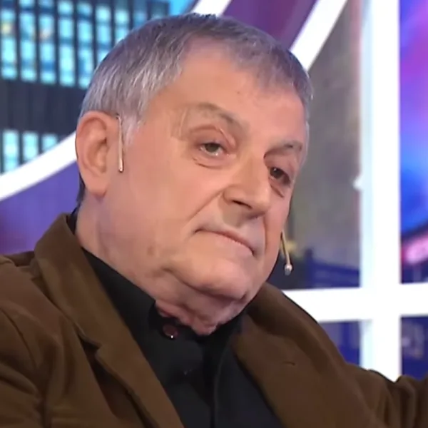 Gino Renni fue internado por una neumonía bilateral tras contagiarse de COVID-19