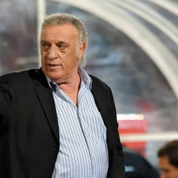 Internaron a Alfio "Coco" Basile por una neumonía bilateral