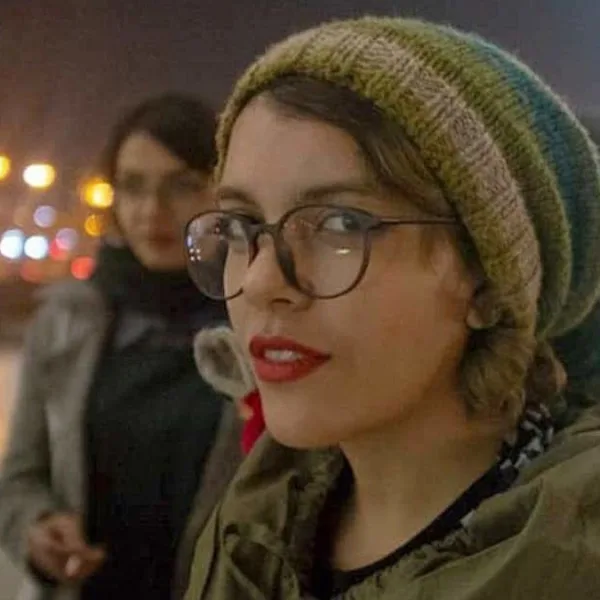 Irán: Libertad para Yasaman Aryani, presa por defender los derechos de las mujeres