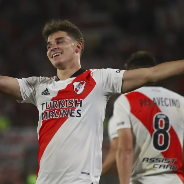 River goleó a Argentinos Juniors y le sacó nueve puntos al segundo