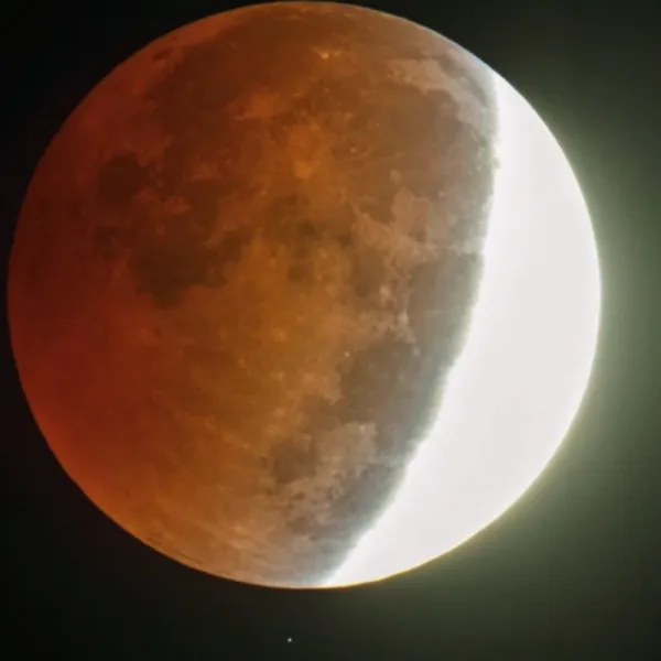 Se viene el Eclipse Lunar más largo del siglo: ¿Cuándo y cómo verlo?