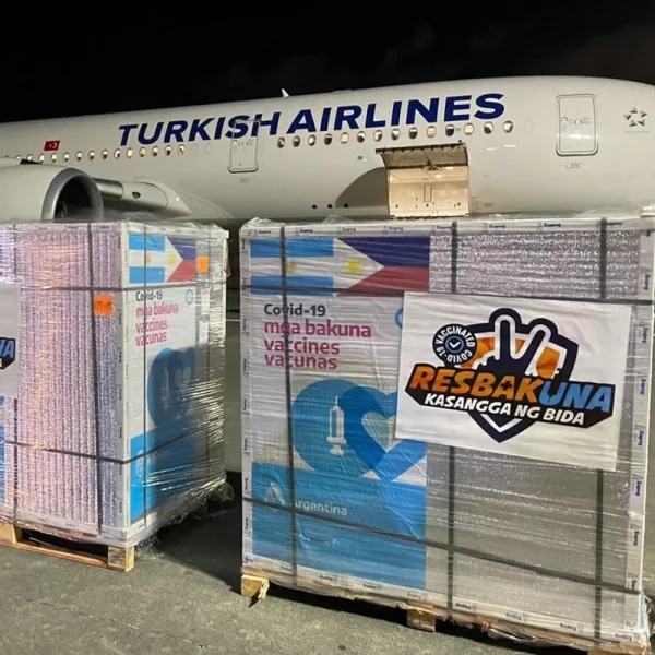 Filipinas recibió las 500.000 vacunas donadas por Argentina