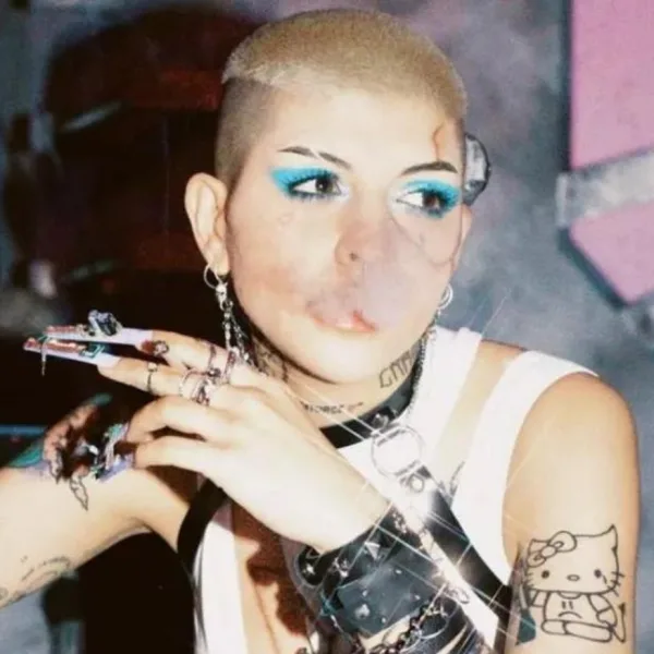 Lo nuevo de Cazzu: "14V: balada para un alien"