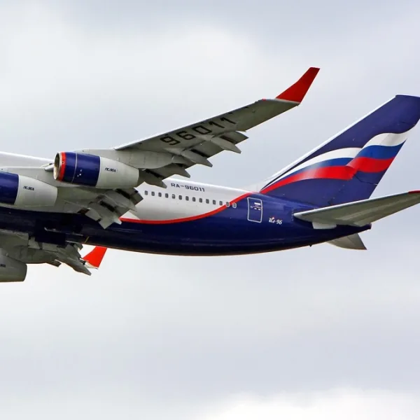 Estados Unidos habilitó la llegada de un vuelo proveniente de Rusia