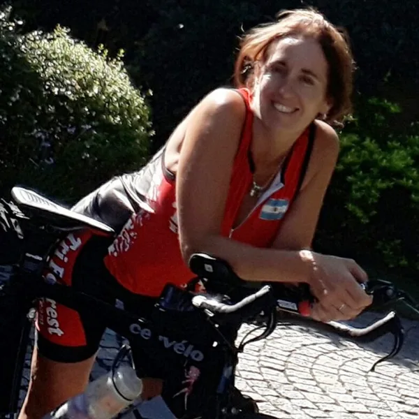 Manejaba borracho, atropelló y mató a una triatlonista que circulaba en bicicleta