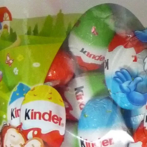 Retiran huevos Kinder del mercado argentino por casos de salmonella