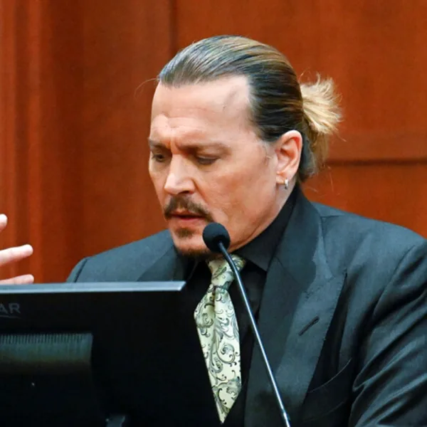 Johnny Depp declaró en el juicio contra Amber Head: "Nunca le pegué a una mujer"