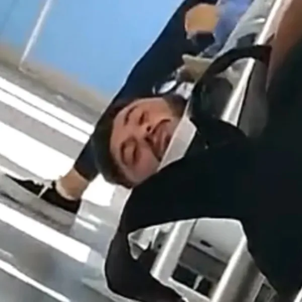 Insólito: se quedó dormido y se atoró la cabeza en el apoyabrazos del tren Roca