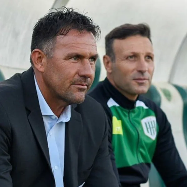 Diego Davobe dejó de ser el entrenador de Banfield