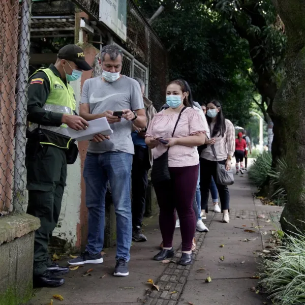Colombia: reportaron tres atentados explosivos durante las elecciones presidenciales