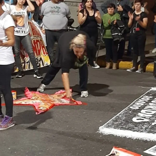 Por la inseguridad: acampan frente a la Municipalidad de Rosario