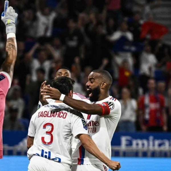 Nicolás Tagliafico marcó un gol en la victoria de Olympique Lyon ante Troyes