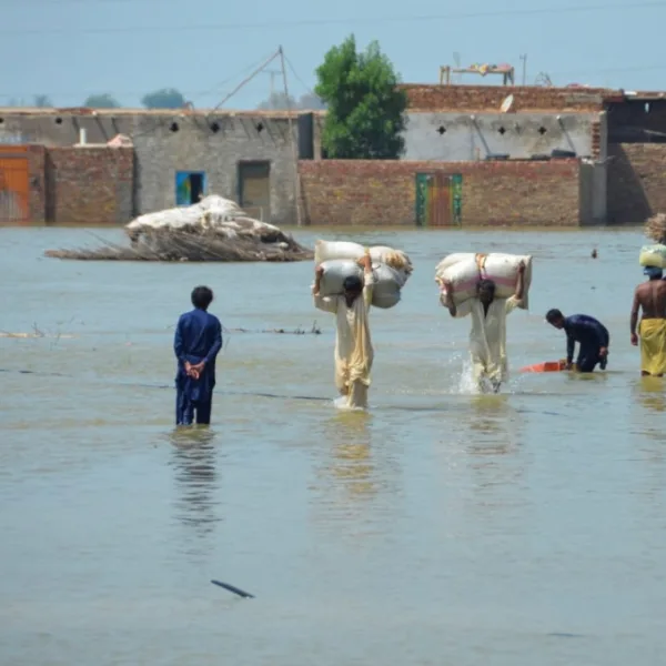 Pakistán pidió ayuda internacional tras las lluvias que dejaron más de 1100 fallecidos