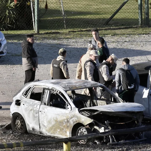Incendios de autos en Aldosivi: liberaron a los acusados