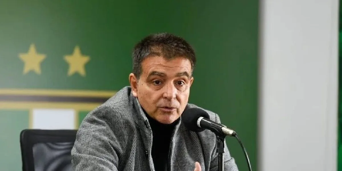 Claudio Vivas dejó de ser el entrenador de Banfield Filo News