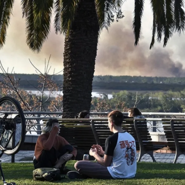El humo de los incendios del Delta del Paraná vuelve a afectar a CABA ...
