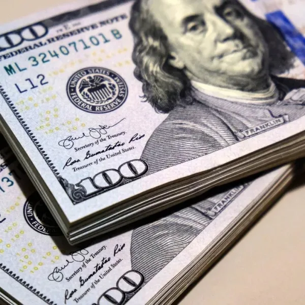 Sube el dólar paralelo tras las nuevas medidas económicas
