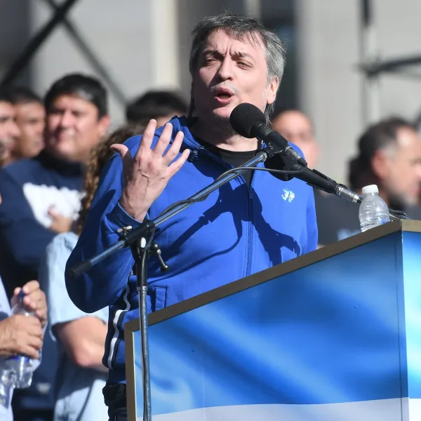 Máximo Kirchner habló desde Plaza de Mayo y le respondió a la CGT: "El desafío por delante no es ver quién tiene lugar en las listas"