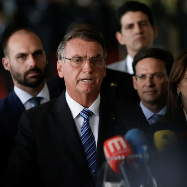 Bolsonaro no reconoció la derrota, pero dijo que va a "cumplir con la Constitución"