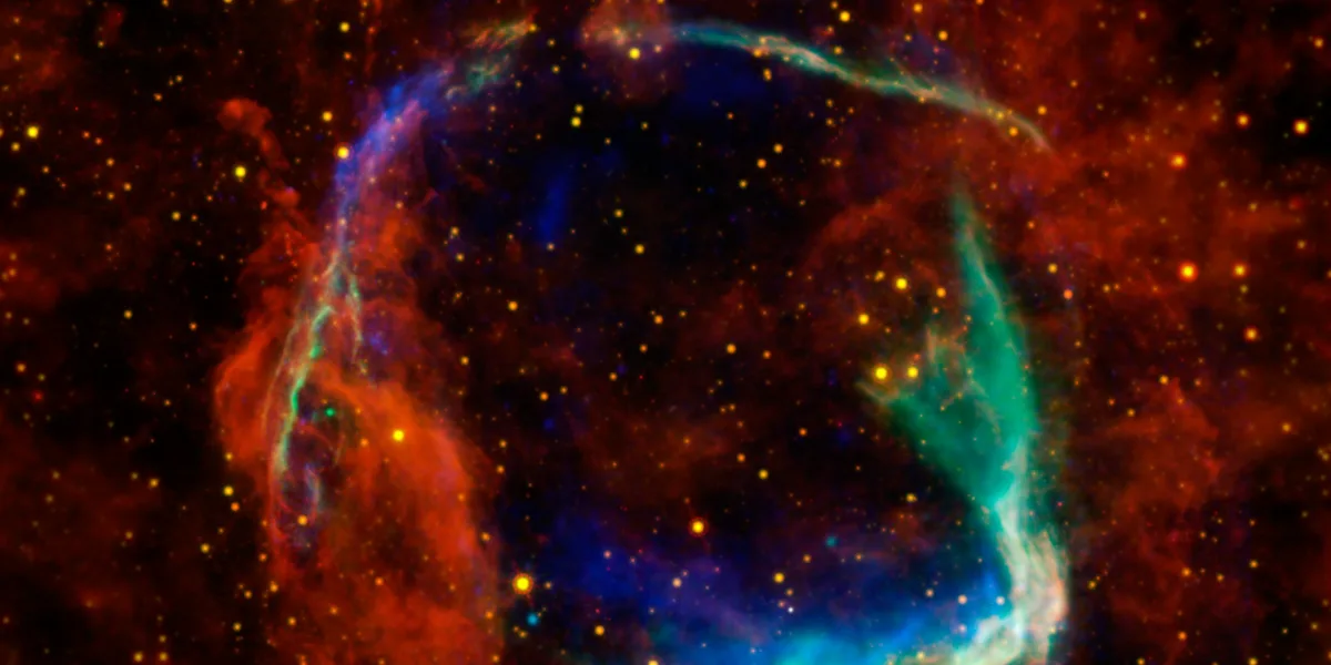 El Telescopio Espacial Hubble captura una estrella justo cuando explota ...