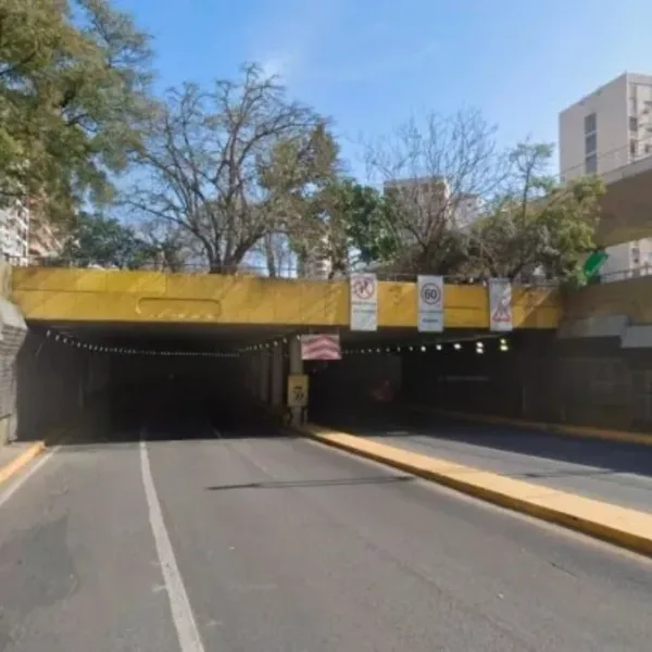 Identificaron a la mujer que atropelló y mató a un motociclista en el túnel de Libertador