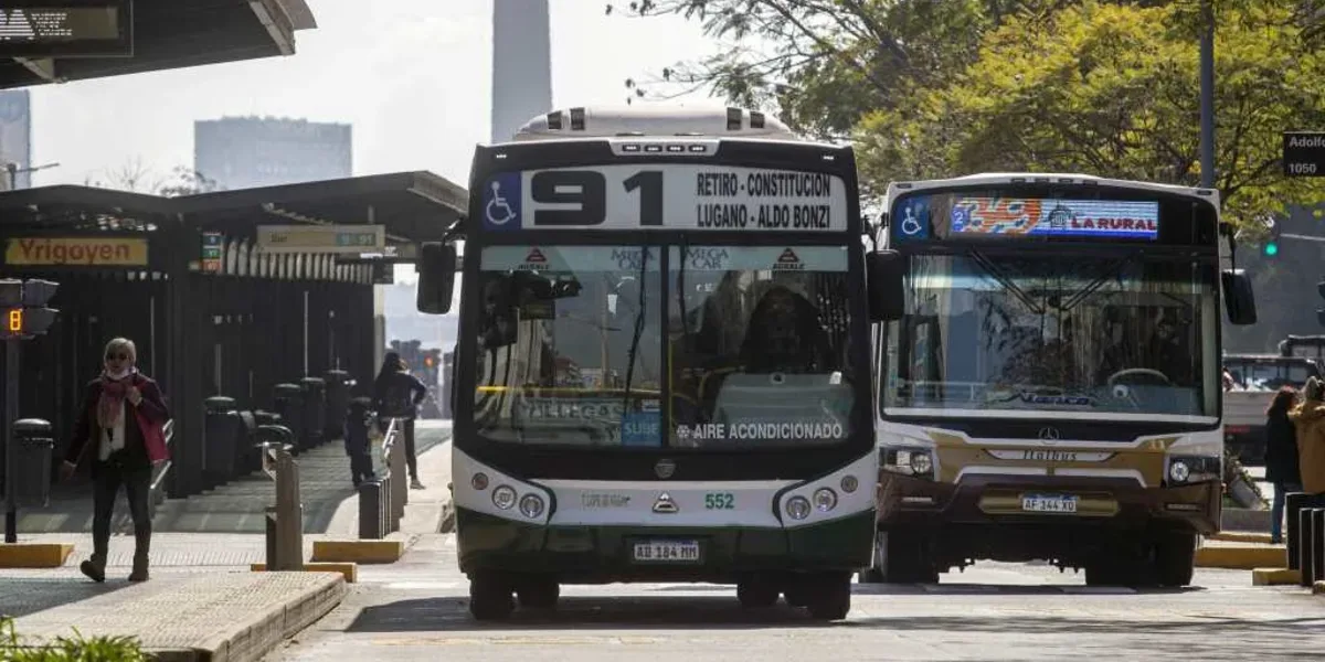 Los colectivos del AMBA circularán a partir del martes con servicio ...