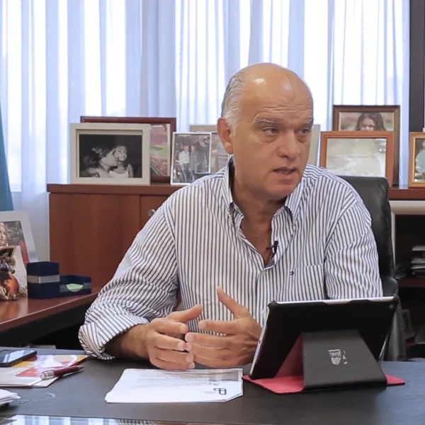 Grindetti, el candidato a gobernador preocupado por no perder en Lanús