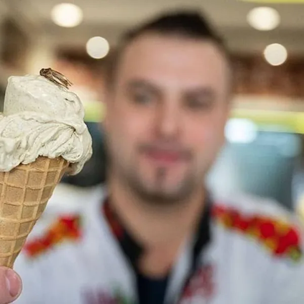 Una heladería alemana sorprendió con un nuevo sabor a grillo