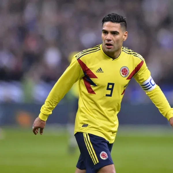 Radamel Falcao le respondió a un hincha de River que lo crítico por no volver