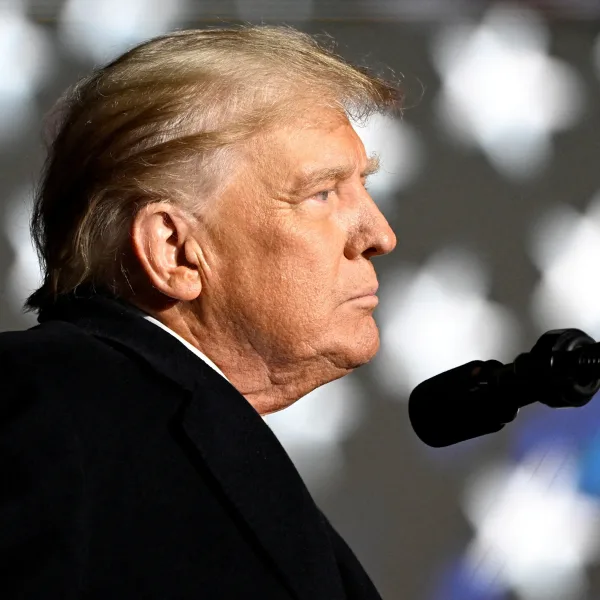 Trump comunicó que será arrestado el próximo martes por presunta extorsión a una actriz porno
