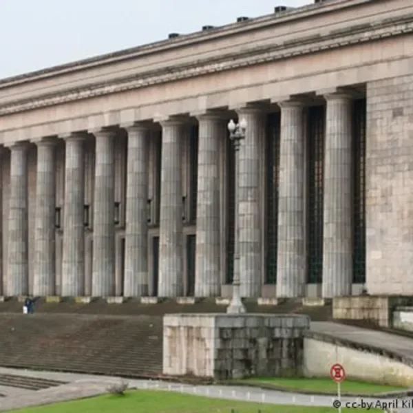 La Universidad de Buenos Aires ascendió en el ranking QS temático 2023