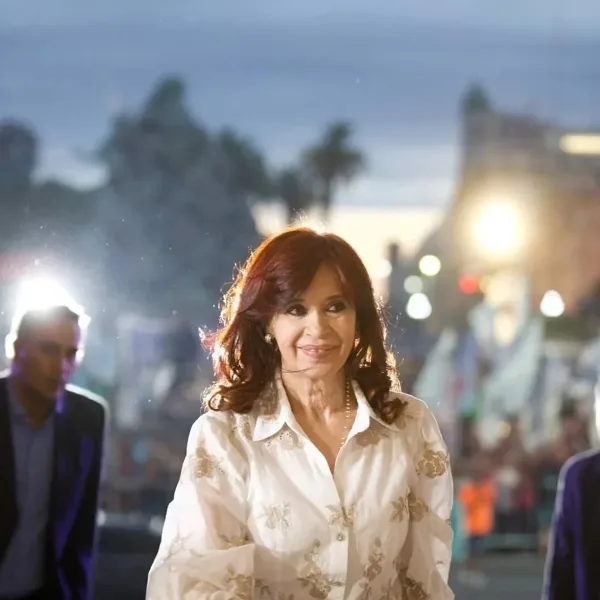 Un sindicalista que se reunió con la vicepresidenta aseguró: "Estamos más cerca que ayer de Cristina candidata"