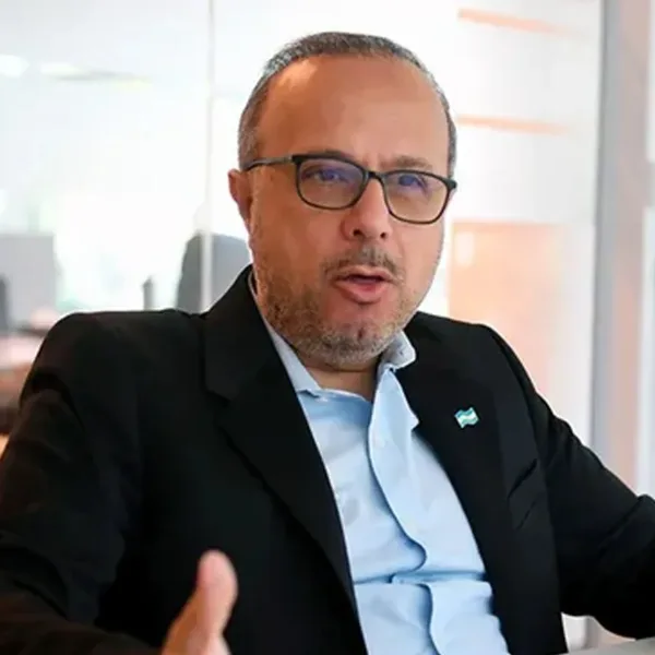 El Gobierno oficializó la salida de Antonio Aracre