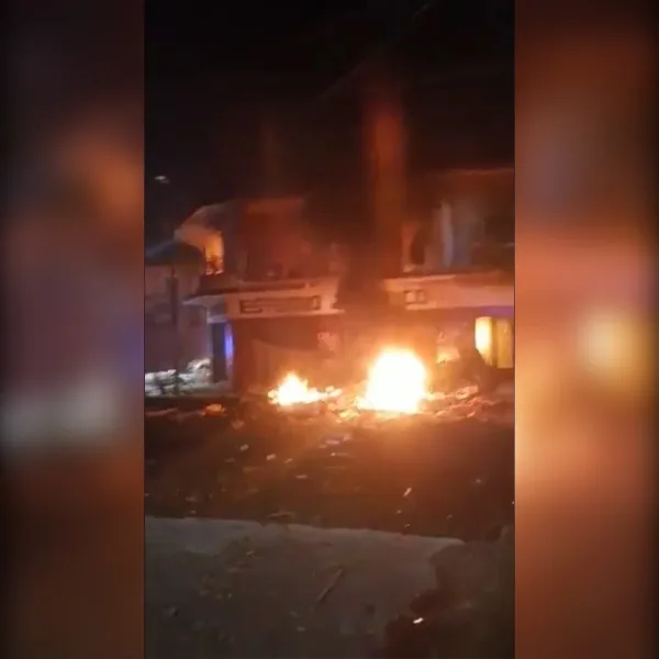 Una explosión por una fuga de gas destruyó una vivienda en Santos Lugares