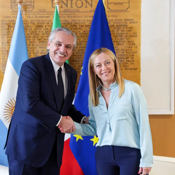Alberto Fernández mantuvo una reunión con la primera ministra de Italia
